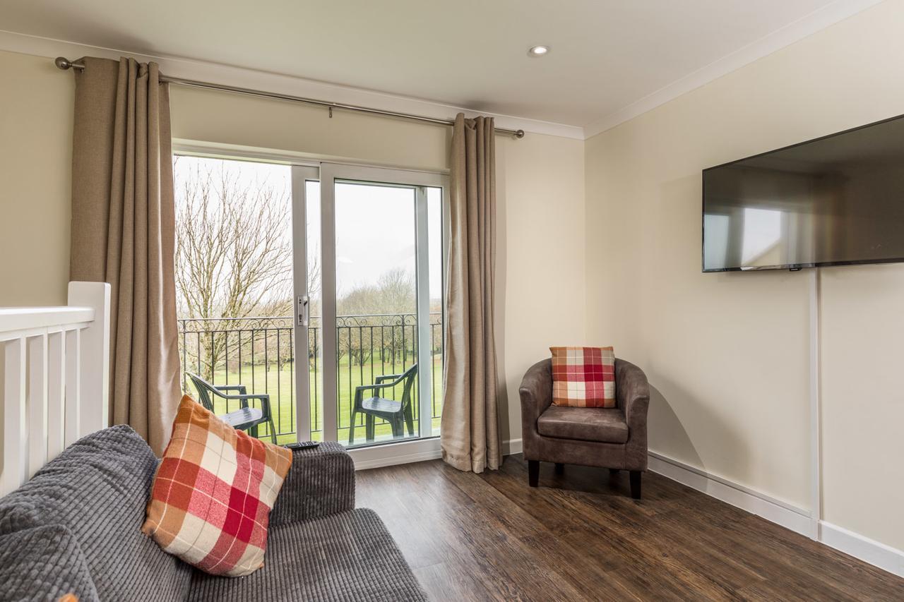 Carvynick Holiday Park Saint Enoder ภายนอก รูปภาพ